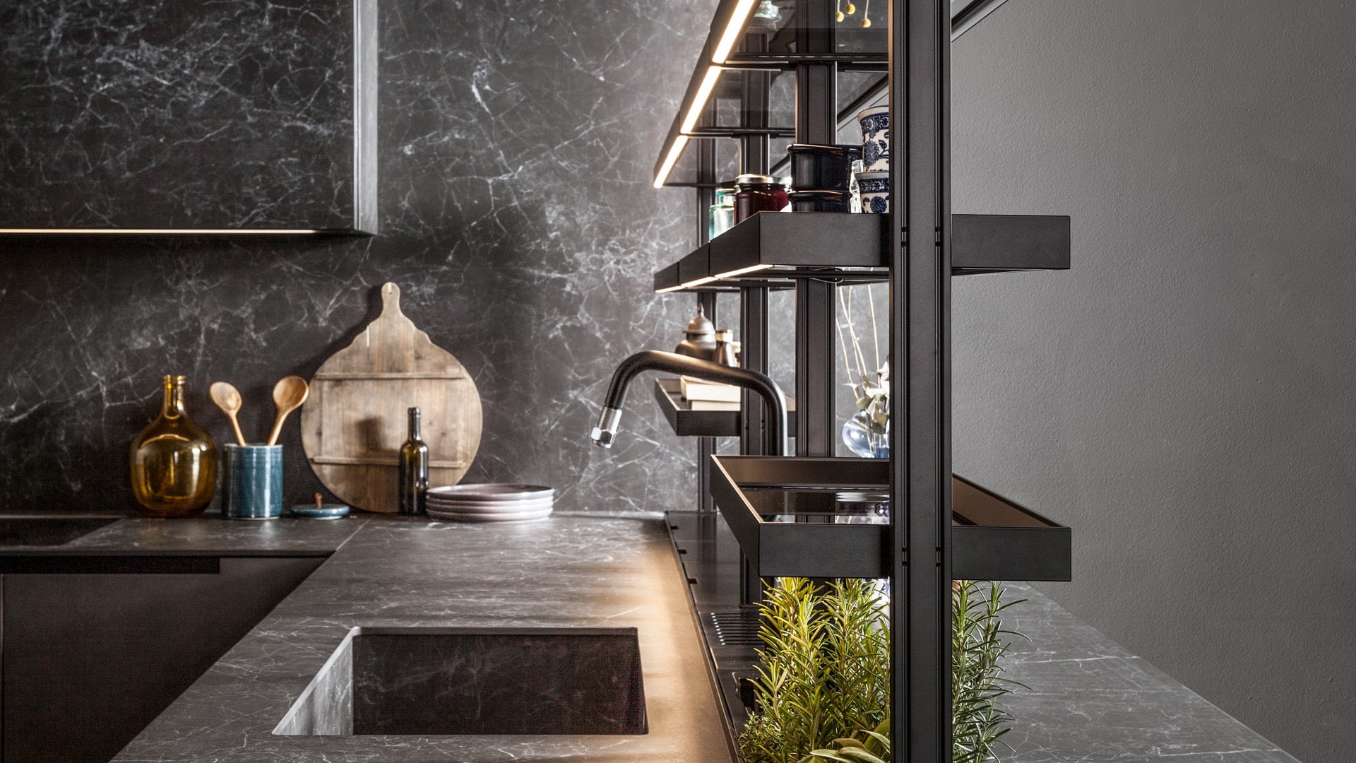 Nero Greco · Natural, Kitchen island, Mittel Cucine · Italy