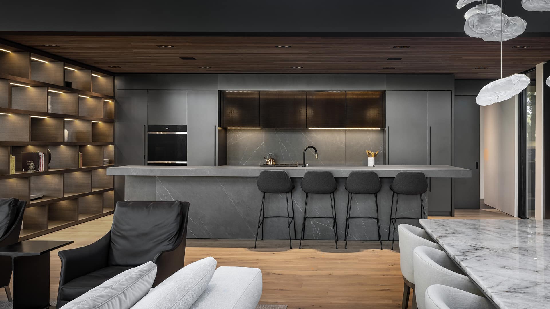 Pietra Grey · Natural
Living Lounge, Manitoba · Canada
