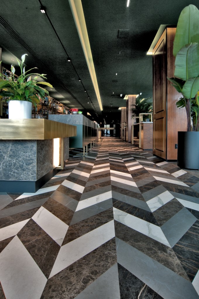 Bianco Statuario Venato · Pietra Grey · Emperador Extra · Noir Desir · Natural, Chevron pod, Ro World by arch. Sabato Orlando, Studioarcho