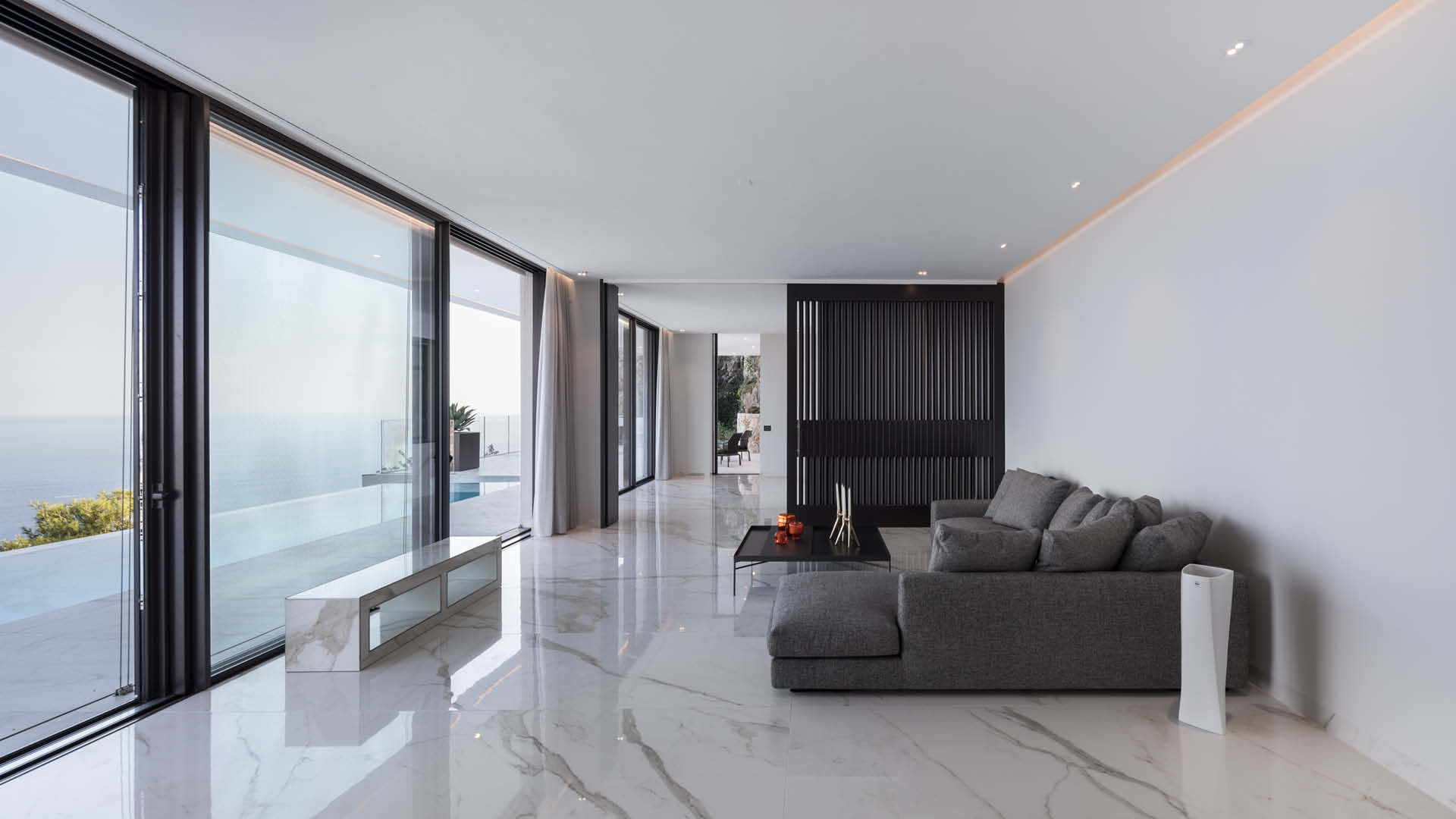 Calacatta Oro Venato · Lucidato, Villa Blue Coast